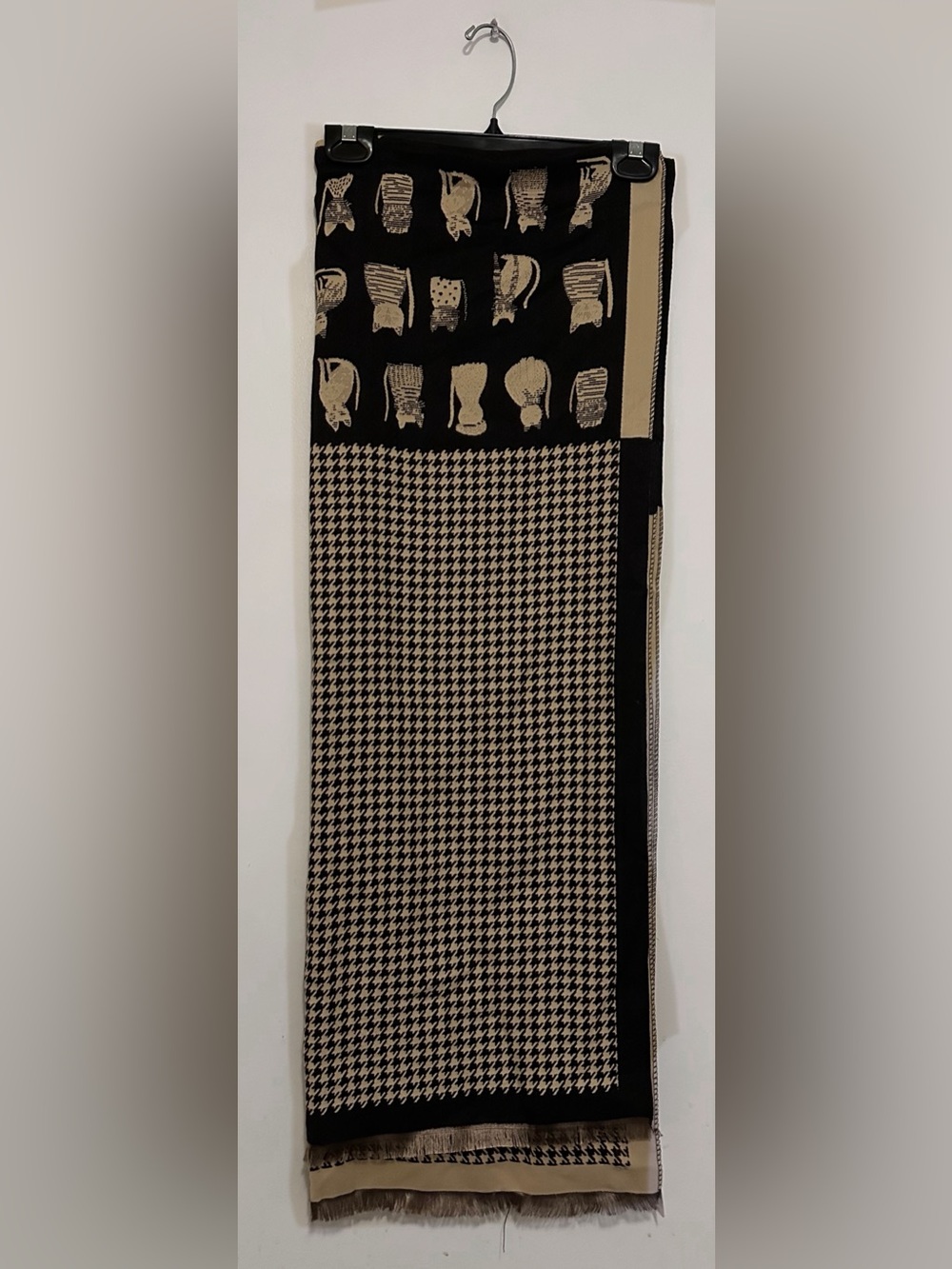 Black and Cream Scarf